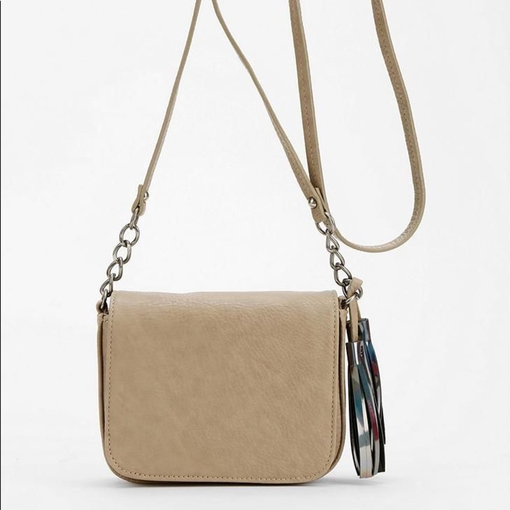 URBAN OUTFITTERS BAG
